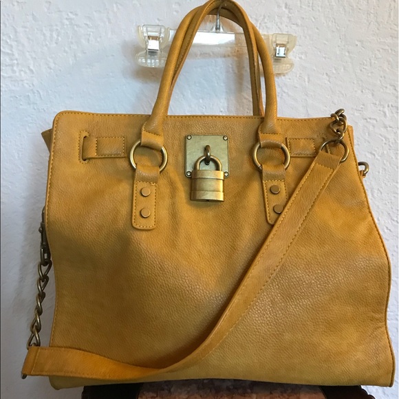 Handbags - Beautiful Yellow Large Purse NWOT